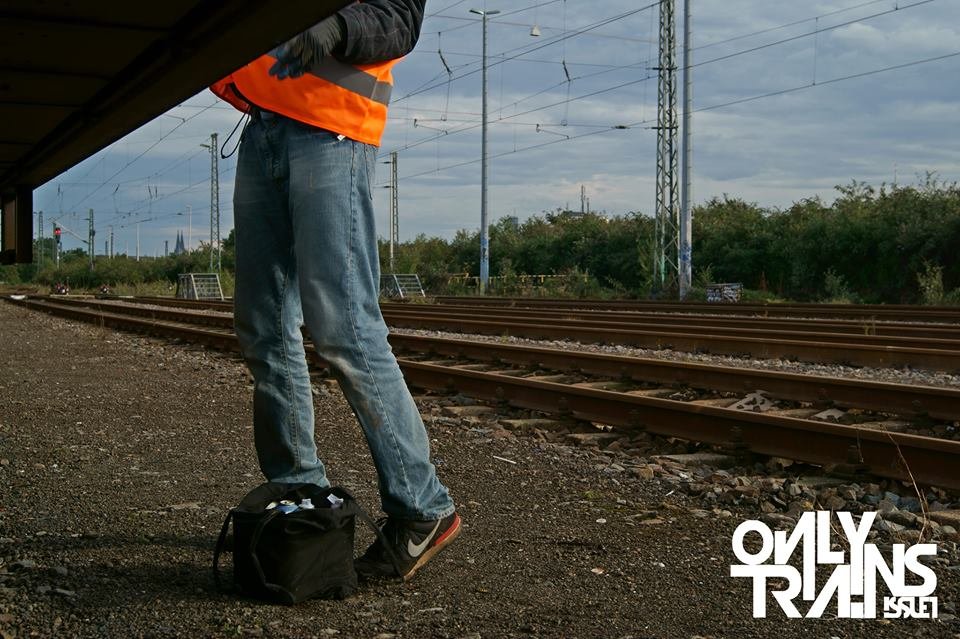 Graffiti Train - Photo by OnlyTrains - Only, Trins, Magazin (2014)