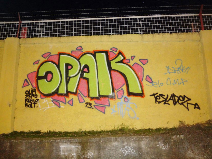 Graffiti Bombing in Adana - Photo by Opakboy - tesla-adez-opakcrew (2013)