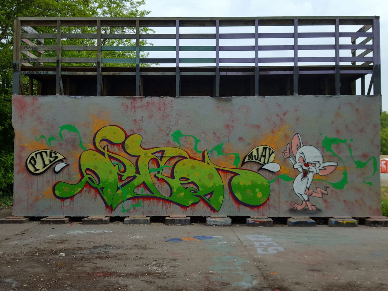 Graffiti Wall - Photo by Orson - Orson (2016)