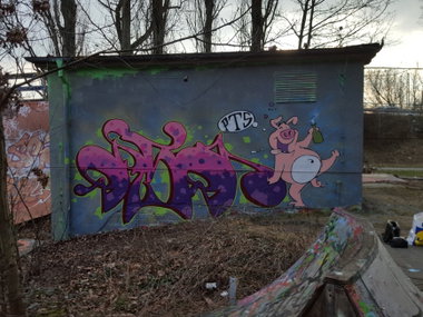 Graffiti Wall - Photo by Orson (2016)
