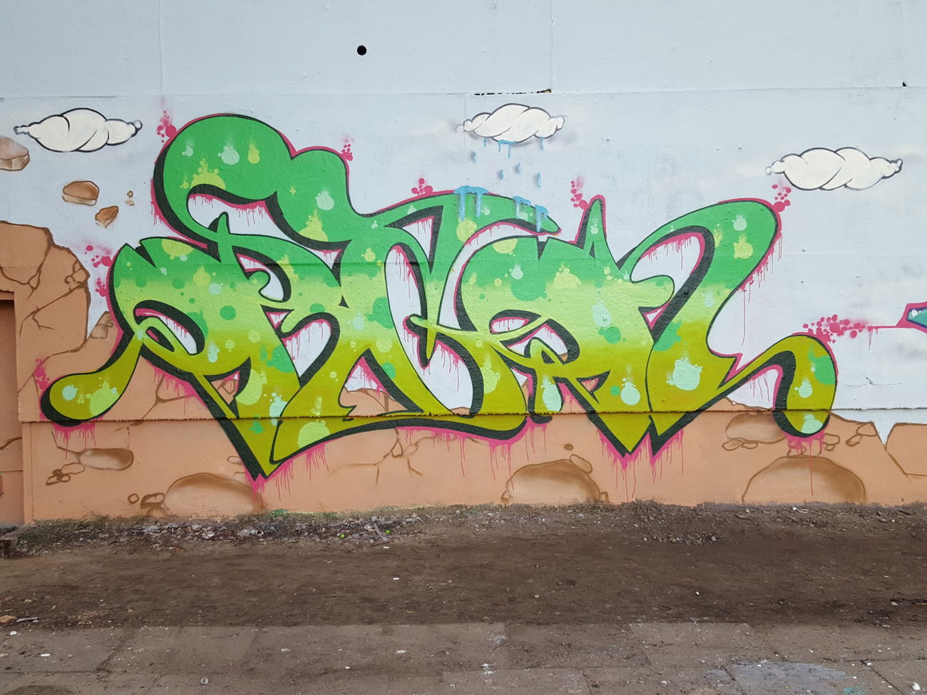 Graffiti Wall - Photo by Orson - Orson (2016)