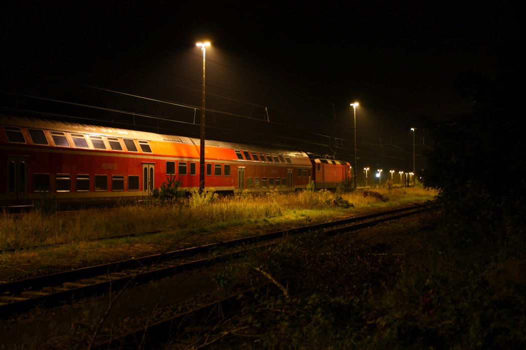 Graffiti Train - Photo by OurDiaries - regios, deutsche, bahn