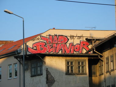 Graffiti Bombing in Erfurt - Photo by PAINTCLUB (2003)