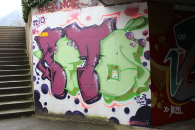Graffiti Wall in Schweiz - Photo by PETOone - Peto