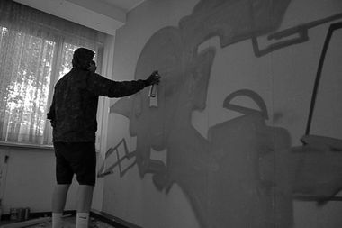 Graffiti Wall - Photo by PETtheTHREAT - petthethreat, lesnerds