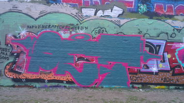 Graffiti Wall - Photo by PETtheTHREAT - petthethreat, lesnerds, graffiti