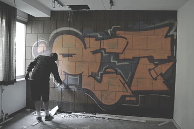Graffiti Wall - Photo by PETtheTHREAT - petthethreat, lesnerds (2015)