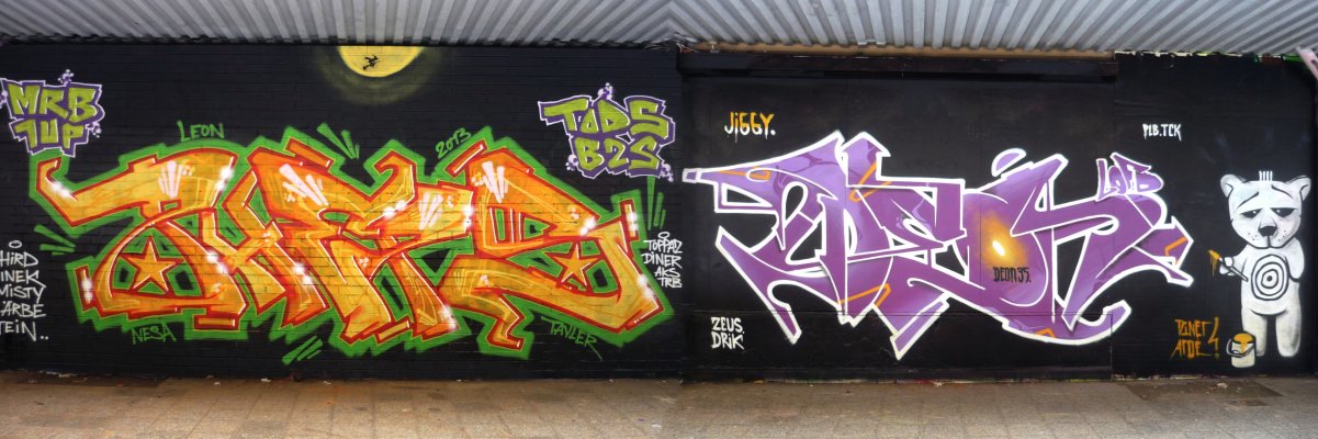 Graffiti Wall - Photo by PHEPS - PHEPS, DEON (2013)