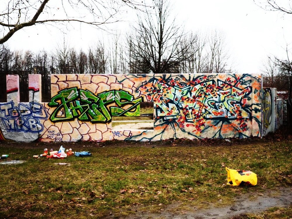 Graffiti Wall - Photo by PHEPS - PHEPS, EMEZ