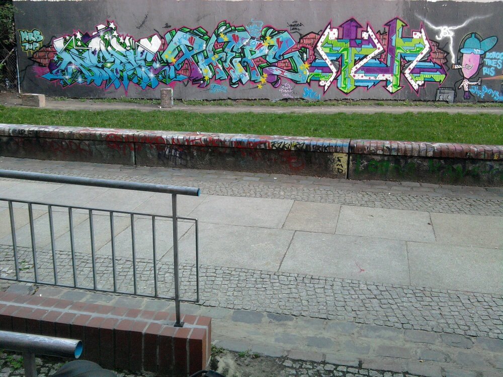 Graffiti Wall - Photo by PHEPS - MISTIE, PHEPS, SRIZ