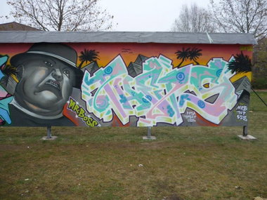 Graffiti Wall - Photo by PHEPS - PHEPS (2012)