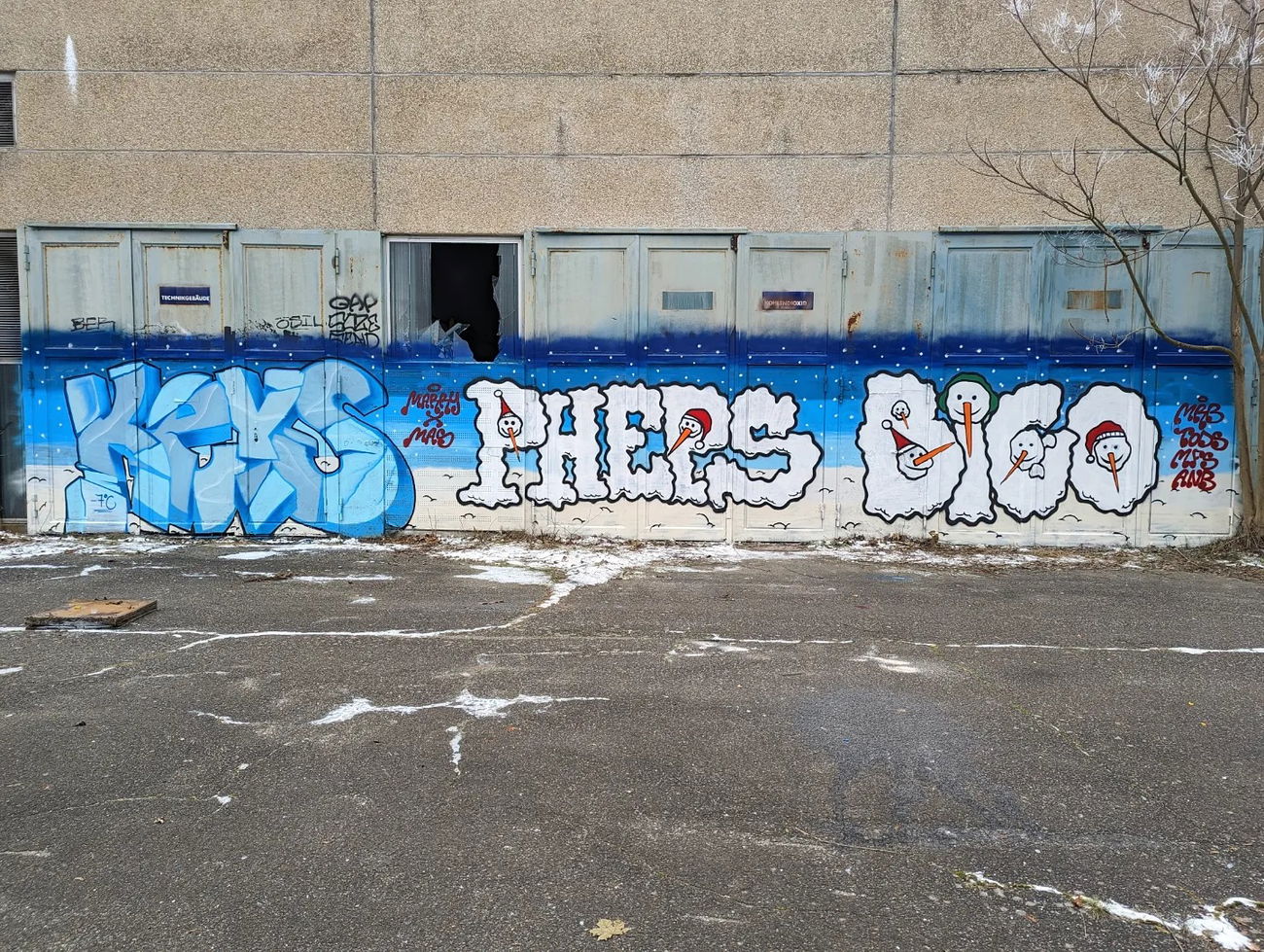 Graffiti Wall - Photo by PHEPS - Keys, Pheps, Bigo (2022)