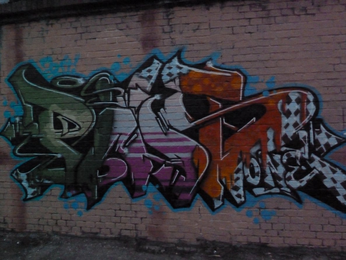 Graffiti Wall in Essen - Photo by PL_PartyZan - pilz, essen, hall (2014)