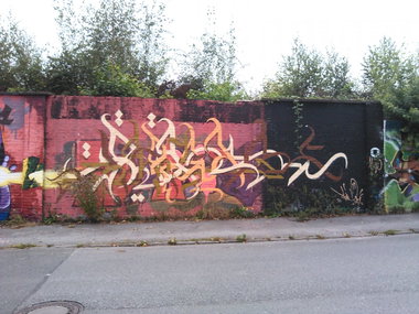 Graffiti Wall in Essen - Photo by PL_PartyZan - character, arabic, arabesque (2013)