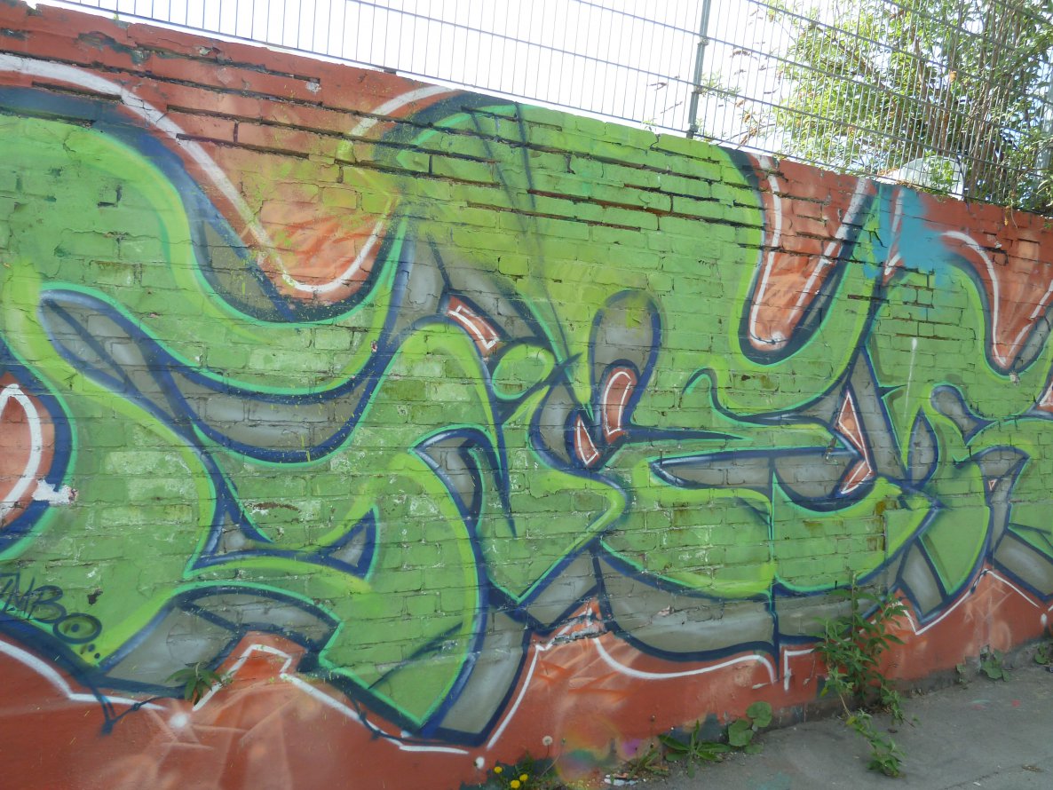 Graffiti Wall in Essen - Photo by PL_PartyZan - essen, hall, of (2014)