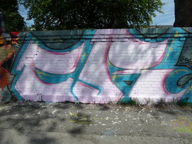 Graffiti Wall in Essen - Photo by PL_PartyZan - essen, hall, of (2014)