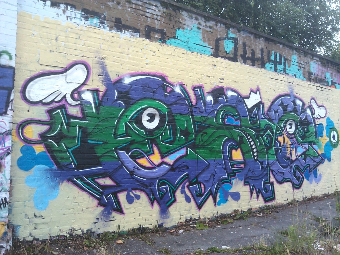 Graffiti Wall in Essen - Photo by PL_PartyZan - essen, hall, of (2014)