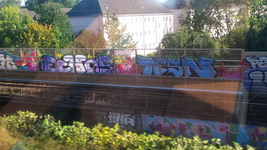 Graffiti Bombing in Essen - Photo by PL_PartyZan - echos, echo, tesn (2015)
