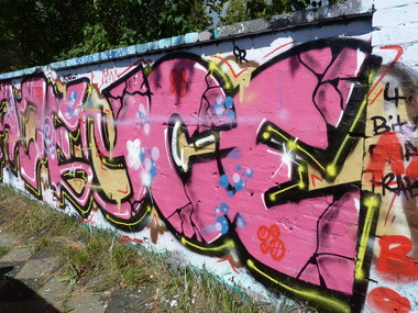 Graffiti Wall in Germany - Photo by PL_PartyZan - rush, zeig, beyk (2014)
