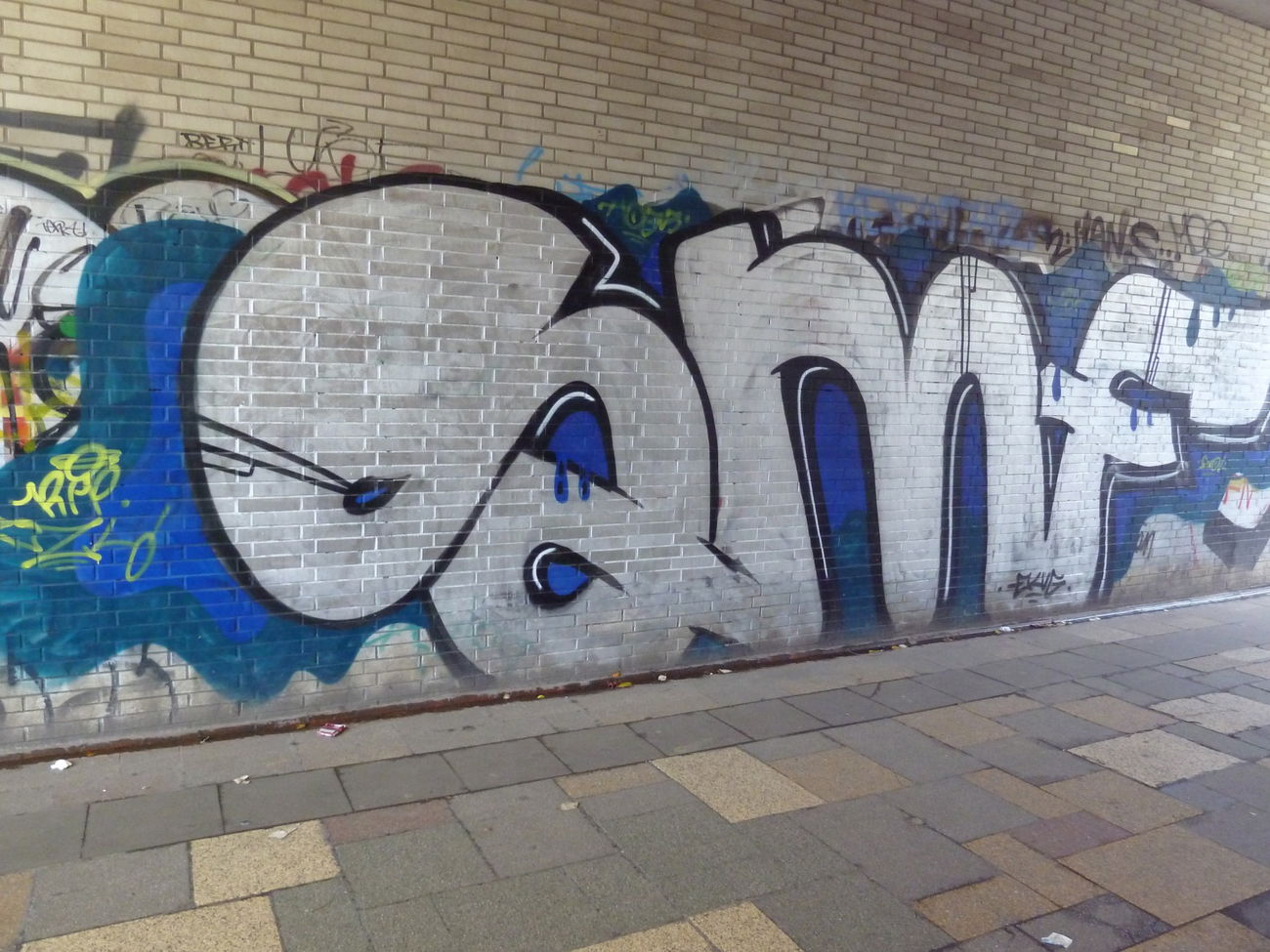 Graffiti Bombing in Germany - Photo by PL_PartyZan - ekug, smf (2015)