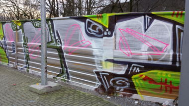 Graffiti Bombing in Essen - Photo by PL_PartyZan (2015)