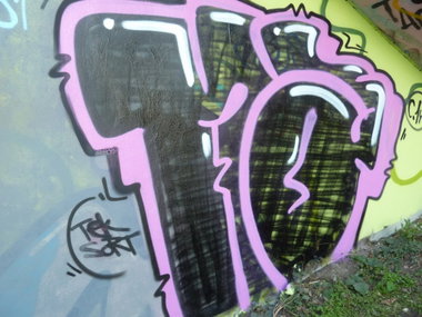 Graffiti Wall in Essen - Photo by PL_PartyZan - ma, tek, sort (2014)