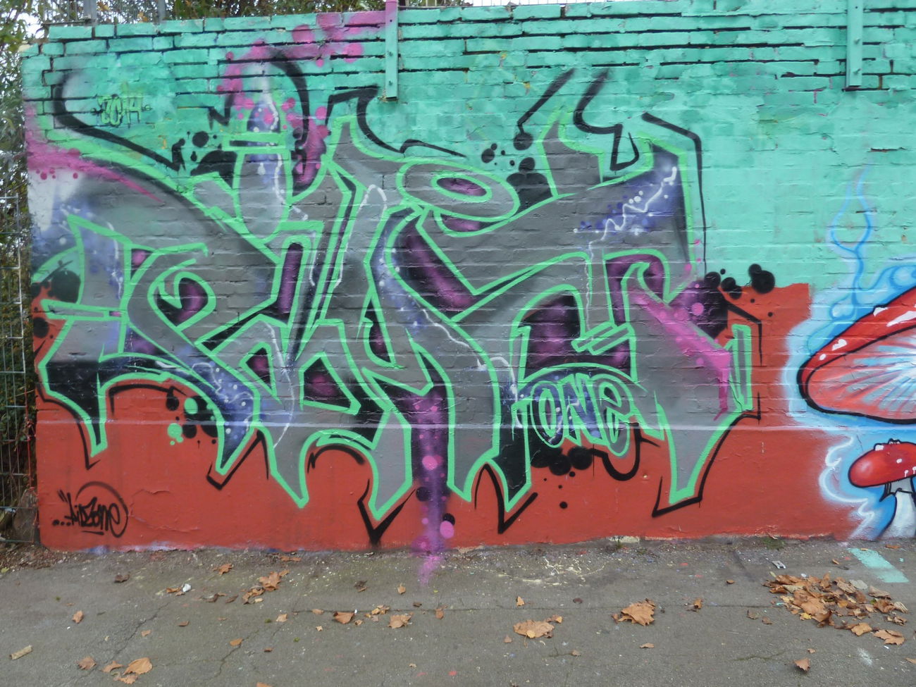 Graffiti Wall in Germany - Photo by PL_PartyZan (2014)