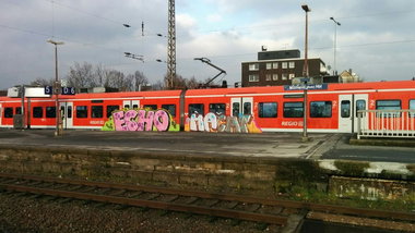 Graffiti Train in Mülheim - Photo by PL_PartyZan - echo, ma, cht (2014)