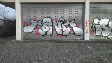Graffiti Wall - Photo by PORN - cokus