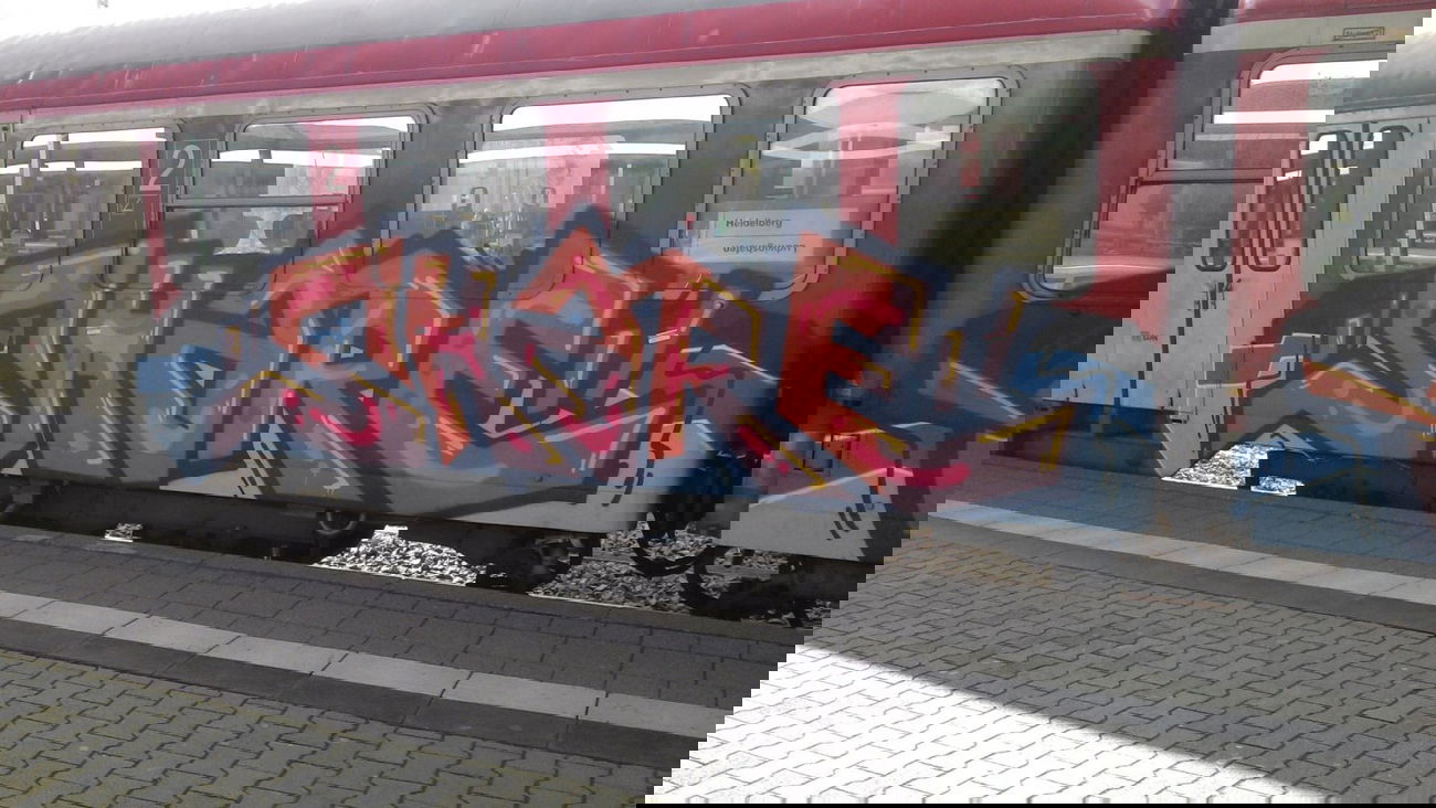 Graffiti Train in Mannheim - Photo by PORN - share