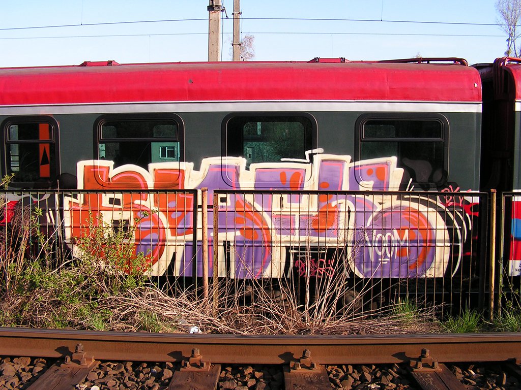 Graffiti Wall - Photo by POTAS - Potas, Black, Bk