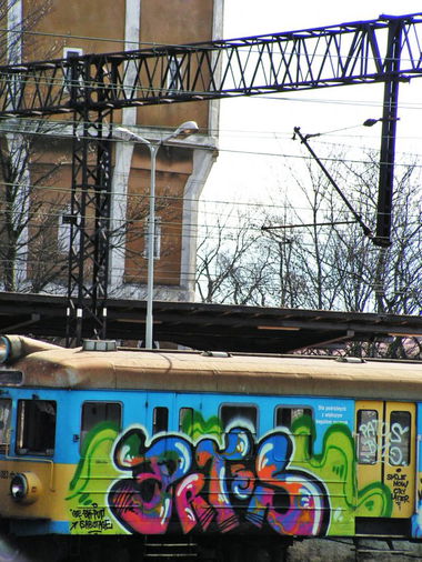 Graffiti Train - Photo by POTAS - potas, patos, bk