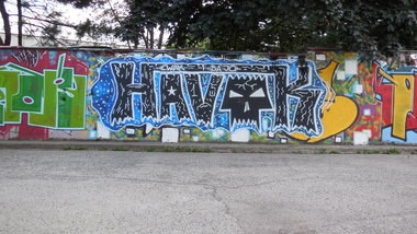 Graffiti Wall - Photo by PUNX - Havok, MUFFS (2015)