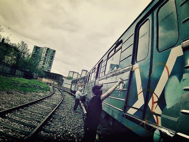 Graffiti Artwork - Photo by Panek - metro (2013)