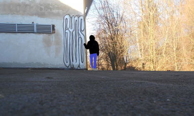 Graffiti Bombing - Photo by Panxnotdead (2014)