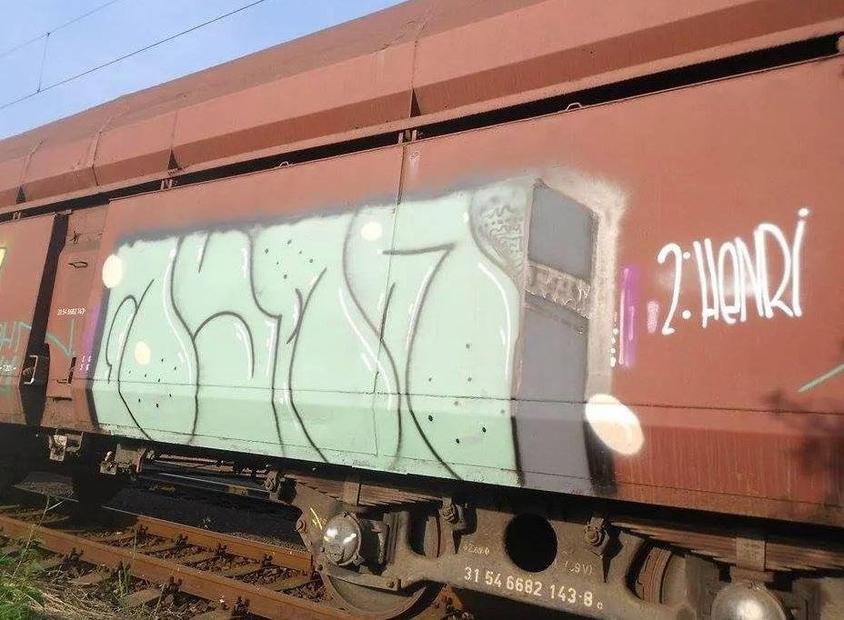 Graffiti Train - Photo by Panxnotdead - Fr8, freight, gios (2014)