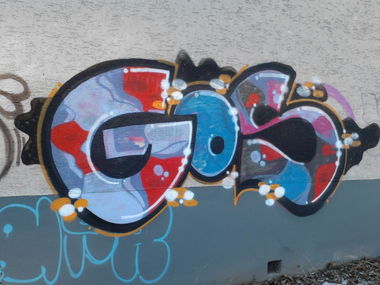 Graffiti Street Art in Bonn - Photo by Paparazzo - Gos (2012)