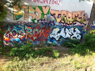 Graffiti Wall - Photo by PartyCombo - Comb, Srf, Morph