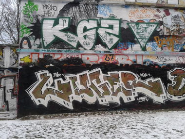 Graffiti Wall - Photo by PaulPansen - ske