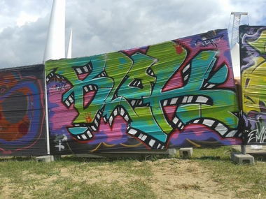 Graffiti Artwork - Photo by PaulPansen - blok, srf