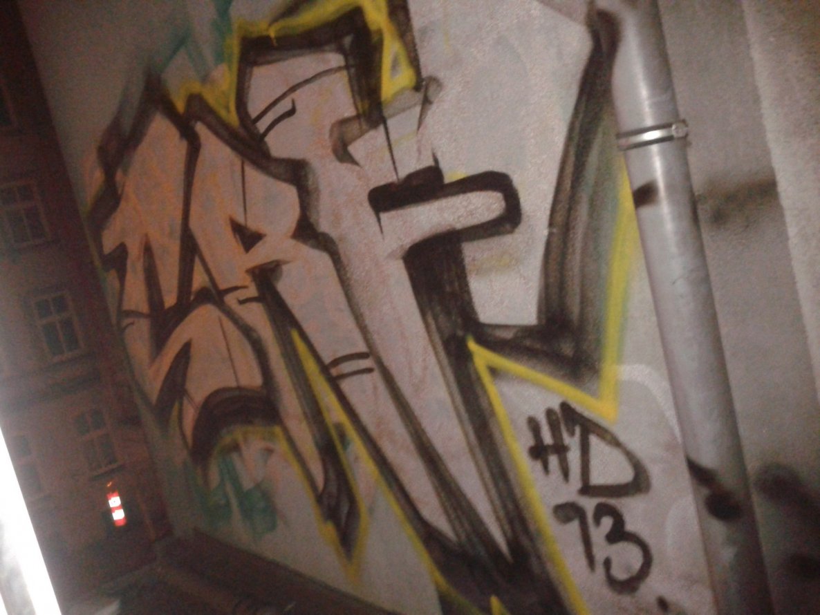 Graffiti Bombing - Photo by PaulPansen - srf