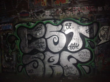 Graffiti Bombing - Photo by PaulPansen - est, srf