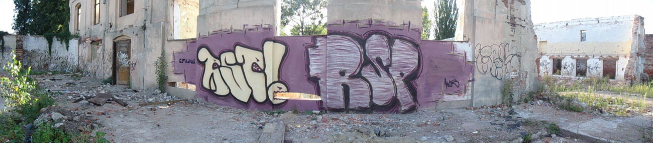 Graffiti Wall in ?ód? - Photo by Pawik - PAWIK, EMWU, RSP