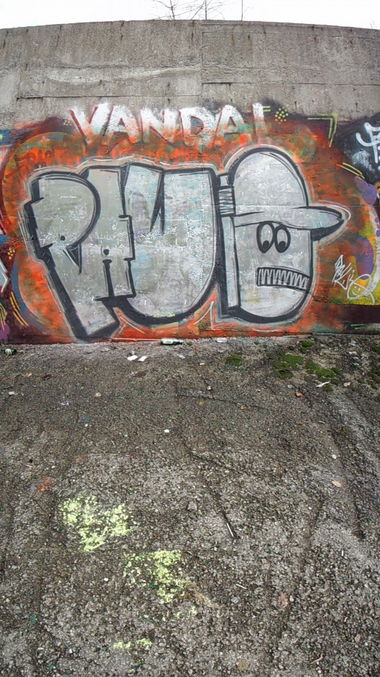 Graffiti Wall in Poland - Photo by Pawik - PAWIK, EMWU, RSP