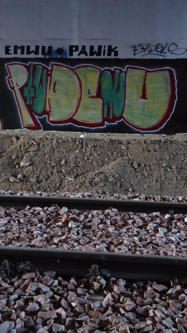 Graffiti Wall - Photo by Pawik