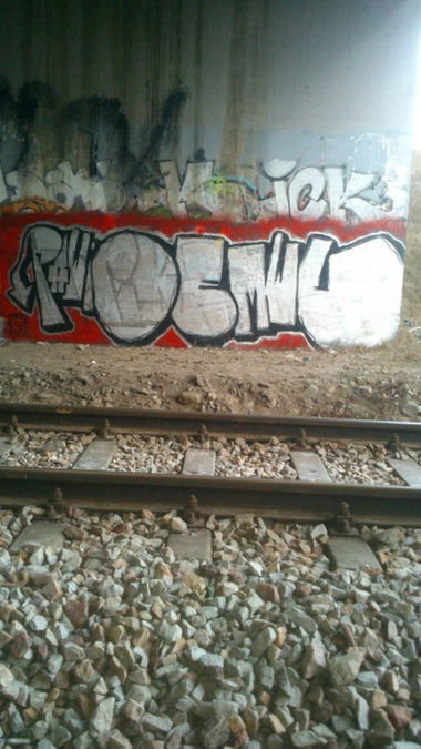 Graffiti Bombing - Photo by Pawik - PAWIO, EMWU