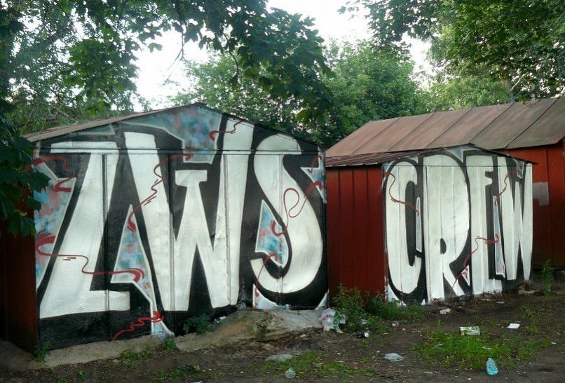 Graffiti Bombing in Moscow - Photo by PeakZWS