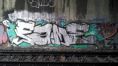 Graffiti Bombing - Photo by PeknyFame - fame, slovakia, bratislava (2013)