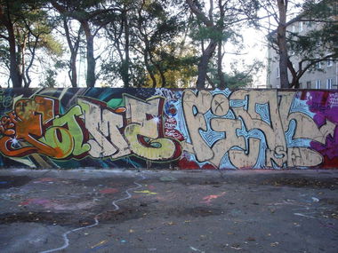 Graffiti Wall - Photo by PeknyFame - fame, fiol, ksf (2013)