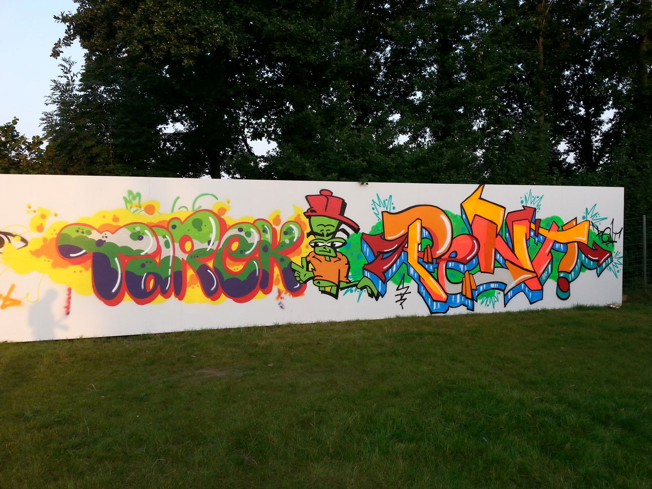 Graffiti Wall - Photo by Pent